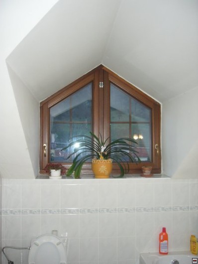 img00002.jpg