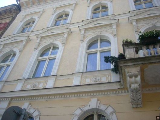 img00003.jpg