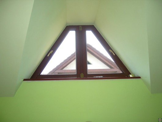 img00004.jpg